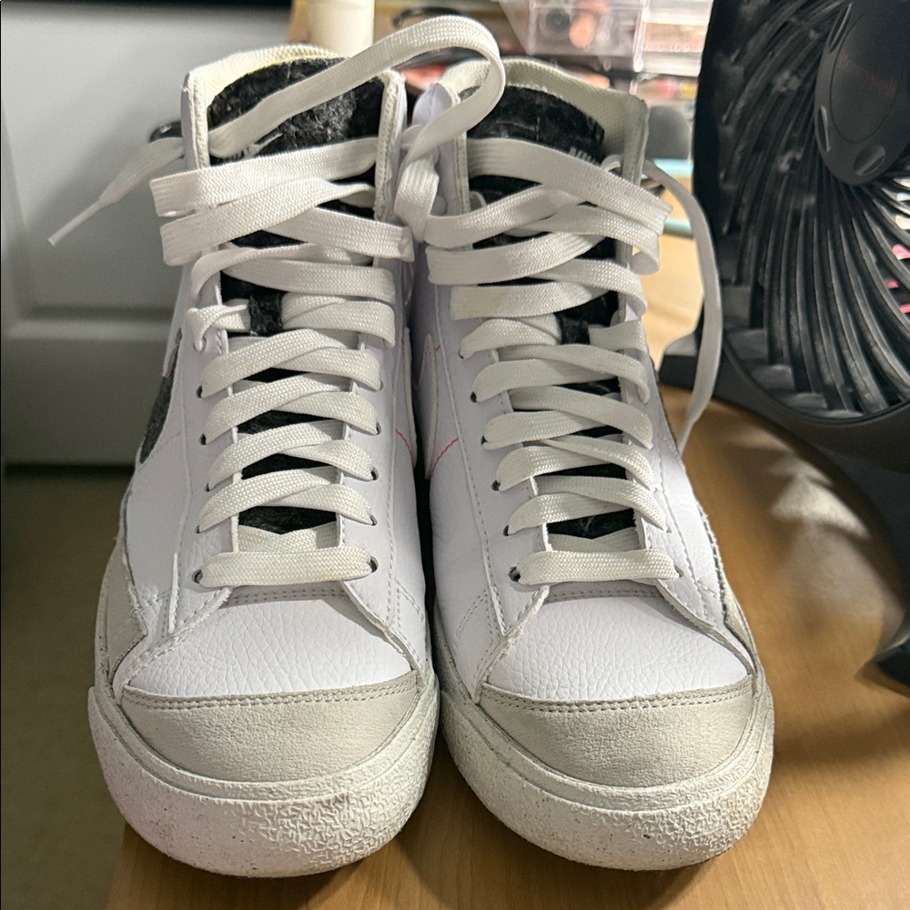 White and Black marble Nike Blazers - Picture 2 of 7